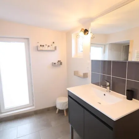 Maison De Caractere A Mandailles, 3 Pers, Cheminee, Jardin, Pres Puy Mary, Activites Nature - Fr-1-742-328 בית נופש *